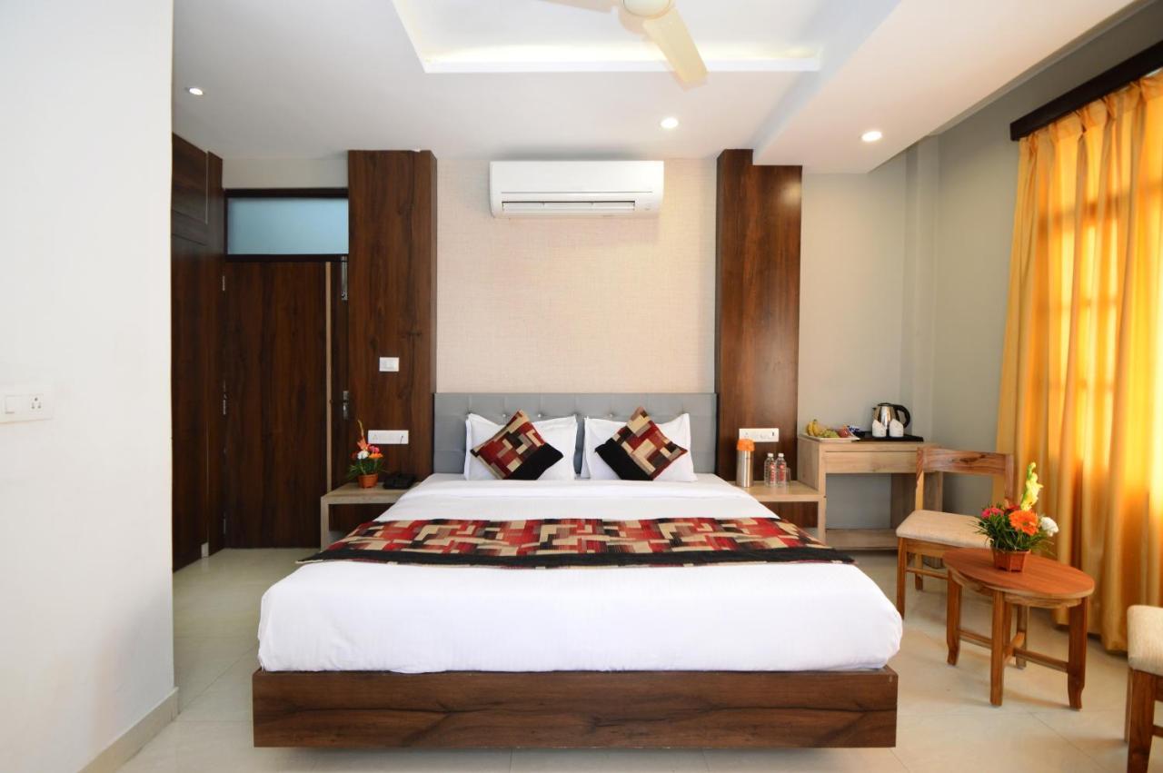 Hopp Inn Udaipur Esterno foto