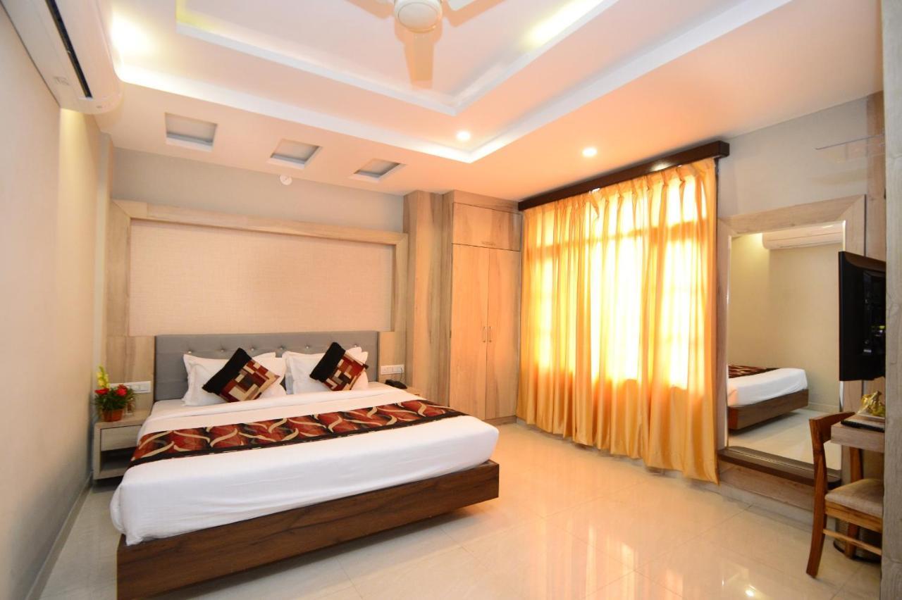 Hopp Inn Udaipur Esterno foto