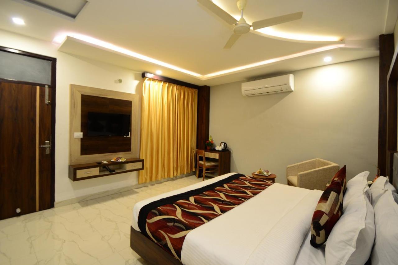 Hopp Inn Udaipur Esterno foto